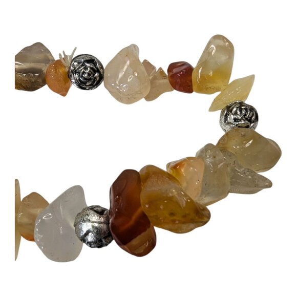 Handcrafted Carnelian & Quartz Chip Stretch Bracelet With Silver Flower Beads - Picture 3 of 4